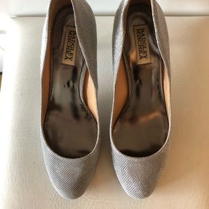 Size 9 Badgley Mischka heels